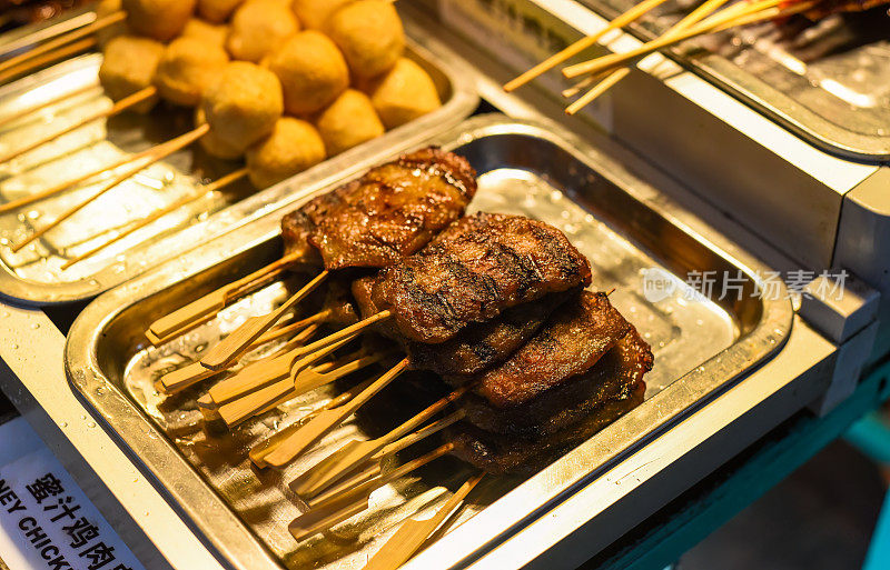 吉隆坡Jalan Alor街头小吃的烤牛肉烧烤